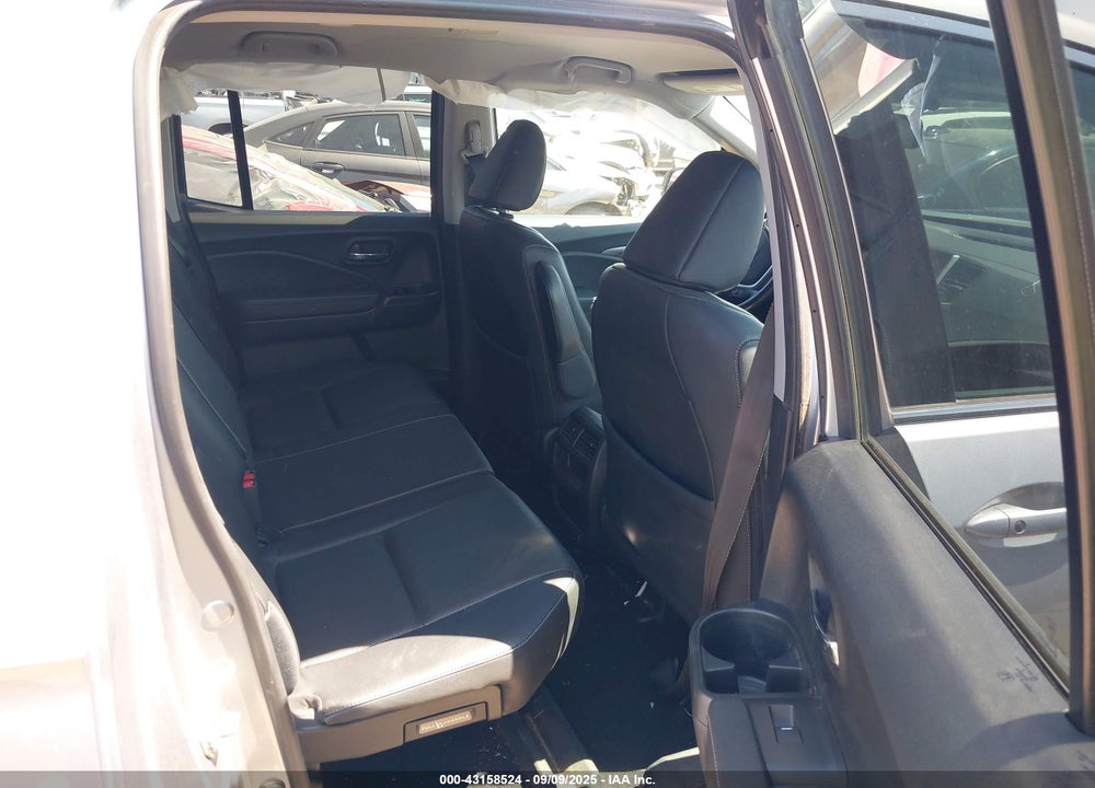 2017 HONDA RIDGELINE RTL-T VIN: 5FPYK2F67HB005866