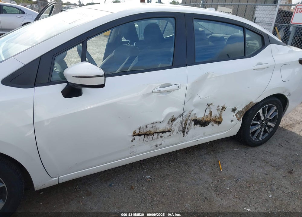 2021 NISSAN VERSA SV XTRONIC CVT VIN: 3N1CN8EV2ML865100