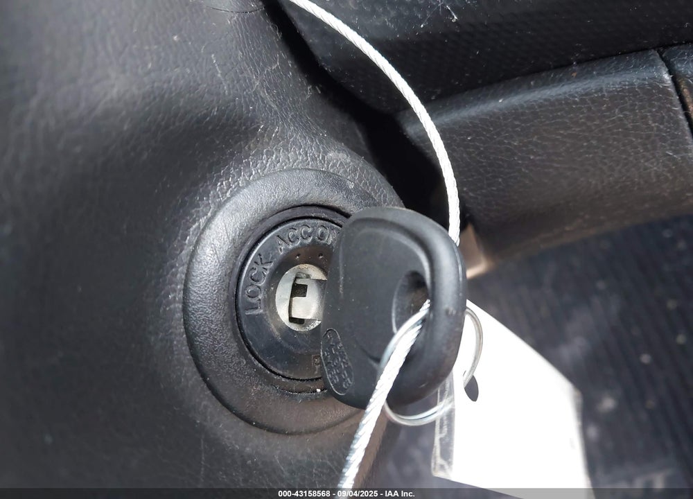 2013 HYUNDAI ACCENT VIN: KMHCT5AE4DU081297