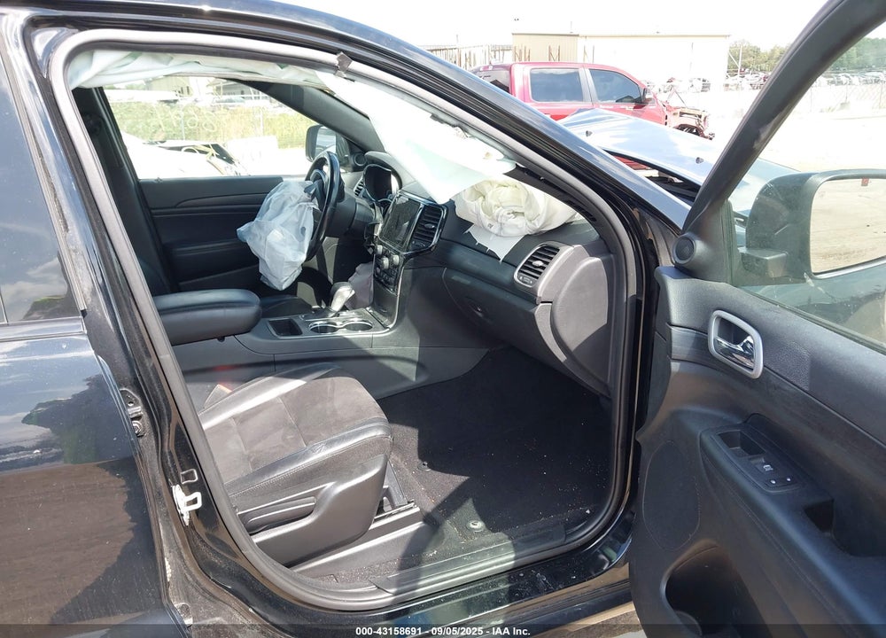 2020 JEEP GRAND CHEROKEE VIN: 1C4RJFAG1LC239370