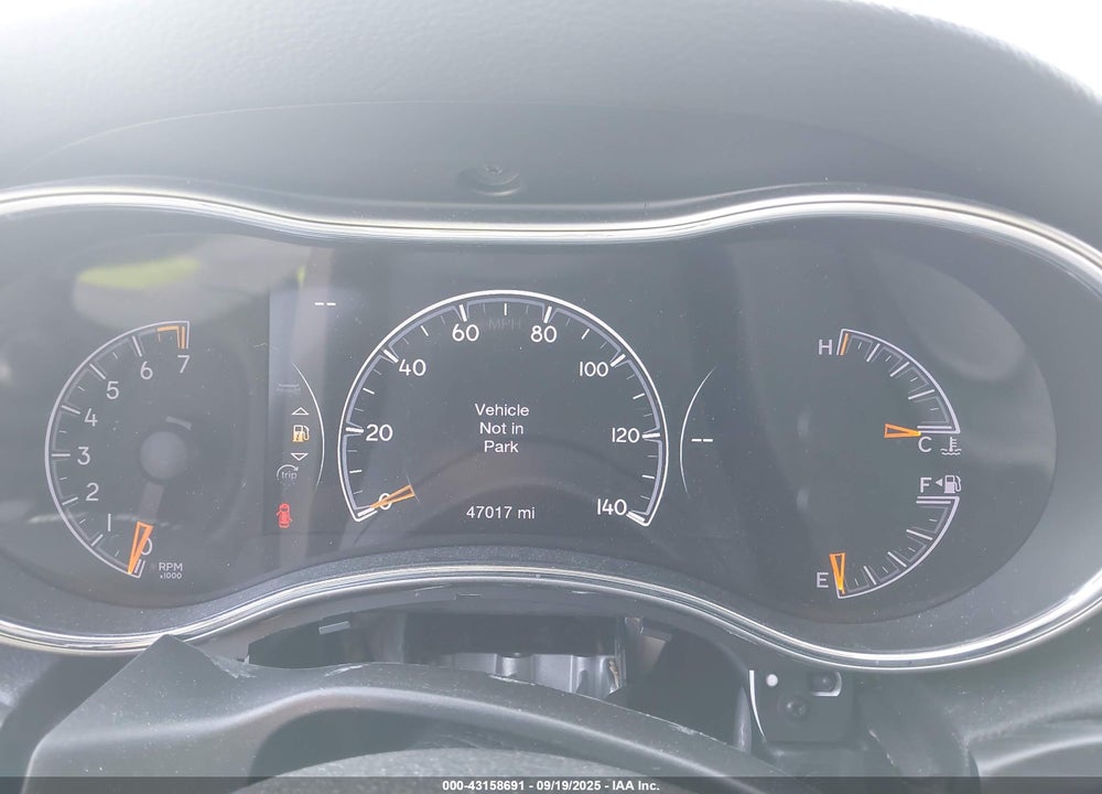 2020 JEEP GRAND CHEROKEE VIN: 1C4RJFAG1LC239370