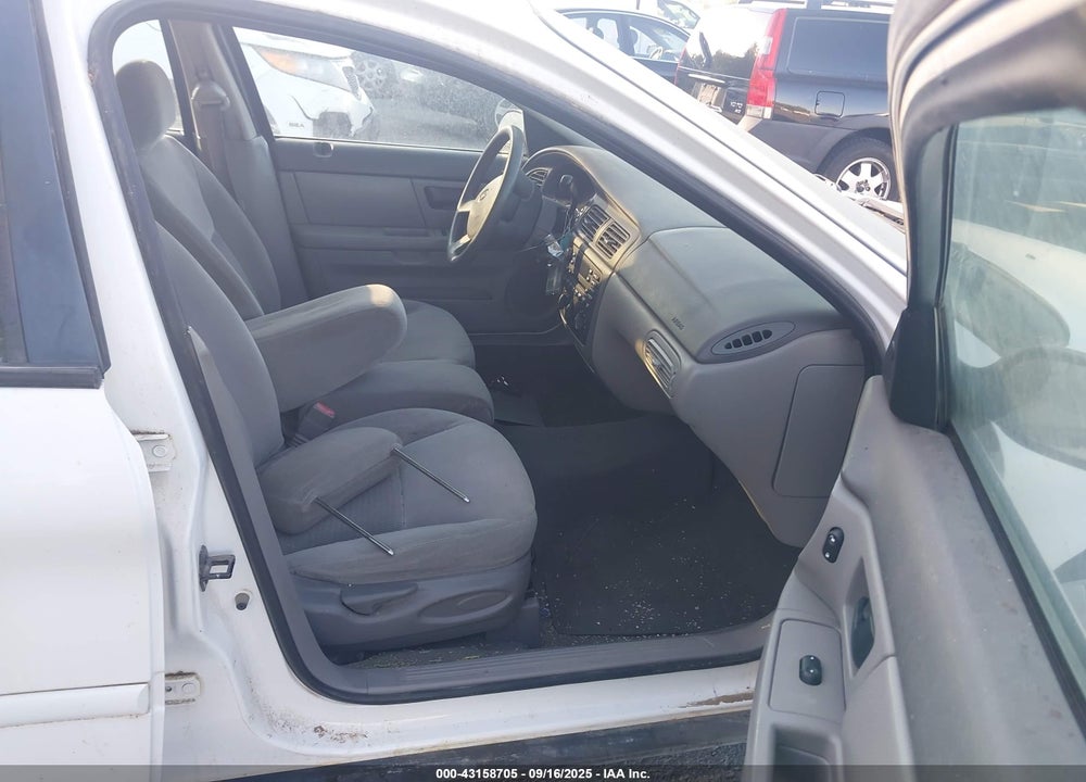 2005 FORD TAURUS SE VIN: 1FAFP53245A153259