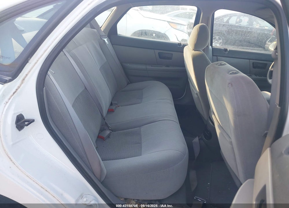 2005 FORD TAURUS SE VIN: 1FAFP53245A153259