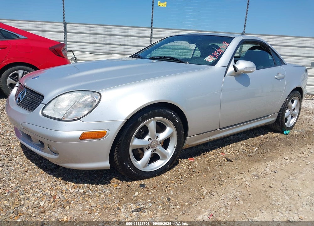 2001 MERCEDES-BENZ SLK 320 VIN: WDBKK65F01F196487