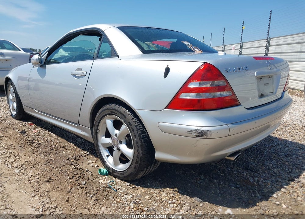 2001 MERCEDES-BENZ SLK 320 VIN: WDBKK65F01F196487