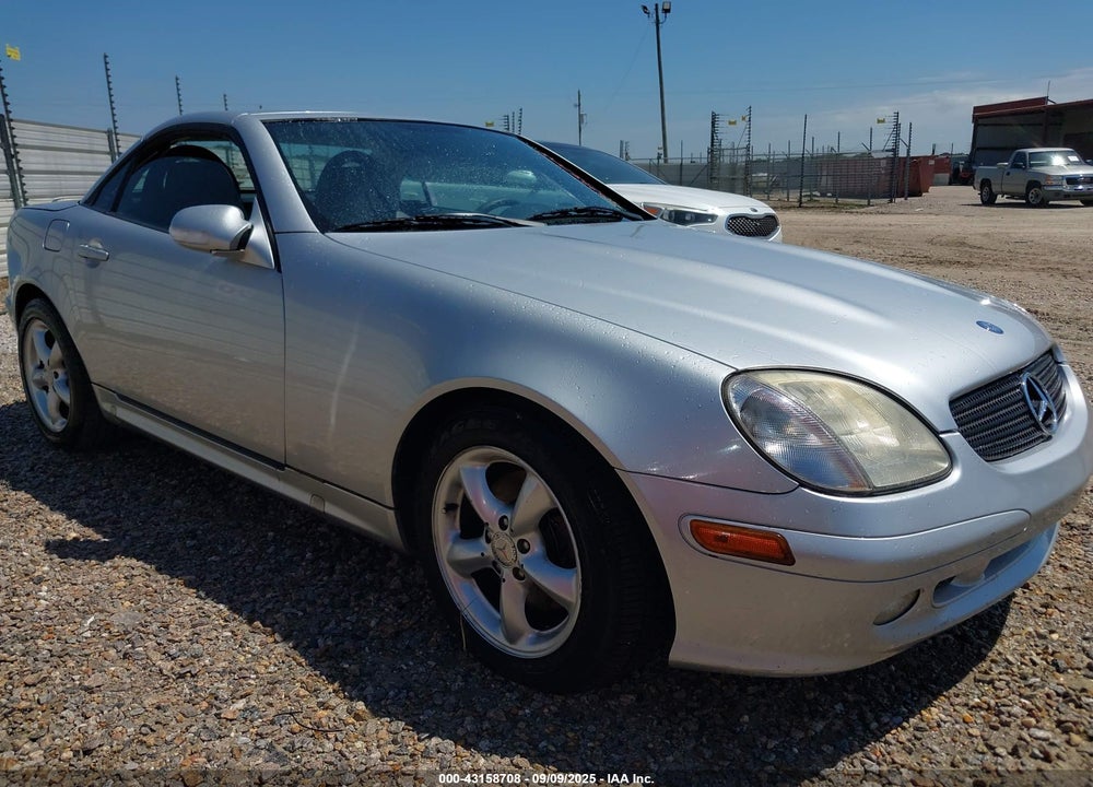 2001 MERCEDES-BENZ SLK 320 VIN: WDBKK65F01F196487