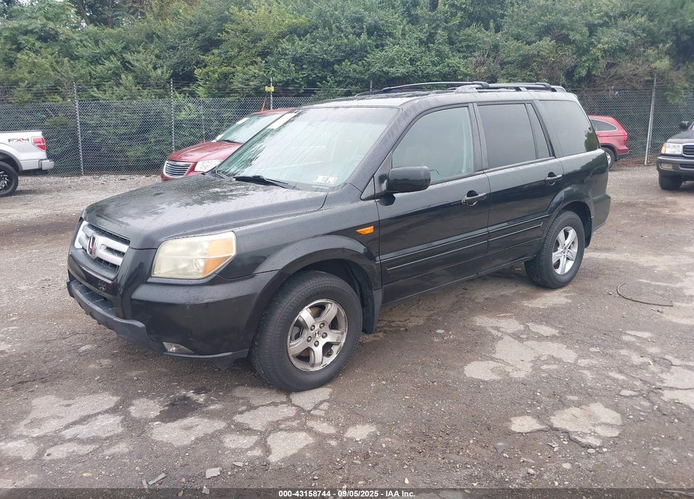 2006 HONDA PILOT EX-L VIN: 5FNYF18596B011435