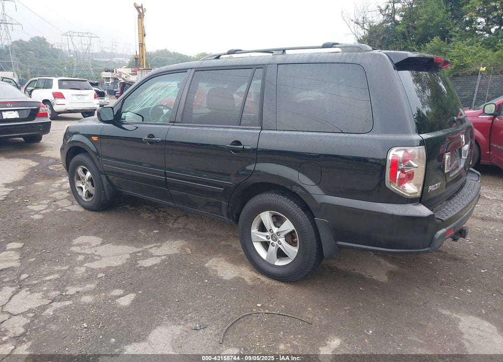 2006 HONDA PILOT EX-L VIN: 5FNYF18596B011435