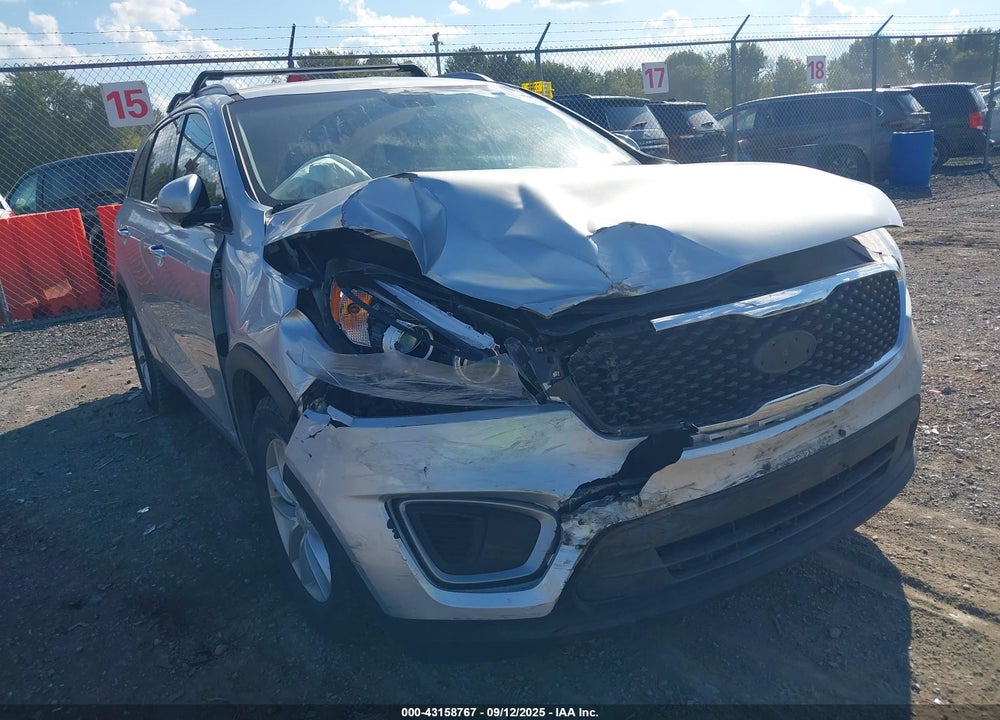 2017 KIA SORENTO VIN: 5XYPGDA56HG313104