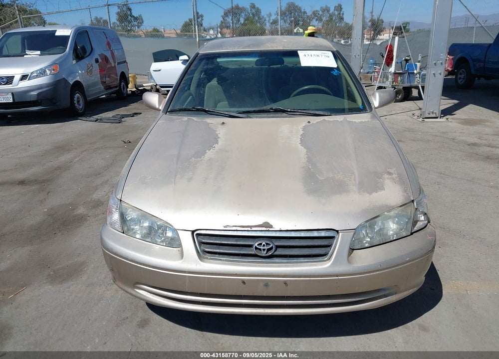 2000 TOYOTA CAMRY LE VIN: JT2BG22K2Y0424718