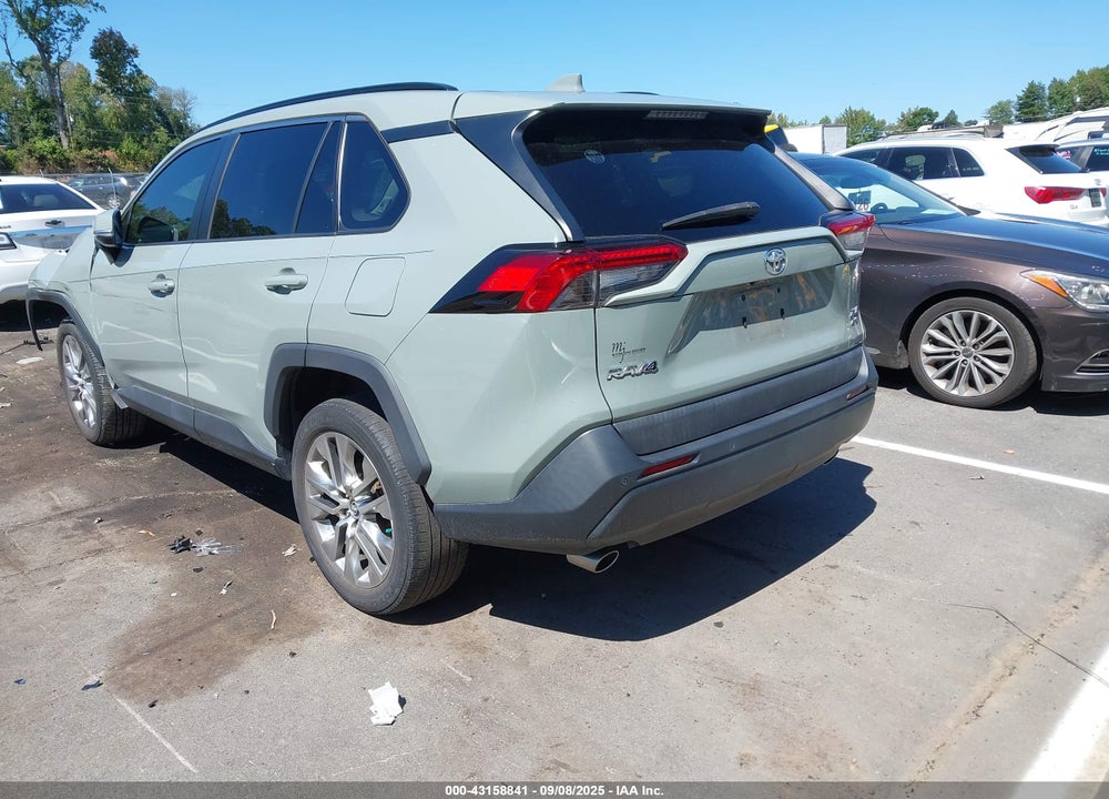 2021 TOYOTA RAV4 XLE PREMIUM VIN: 2T3A1RFV1MW158079