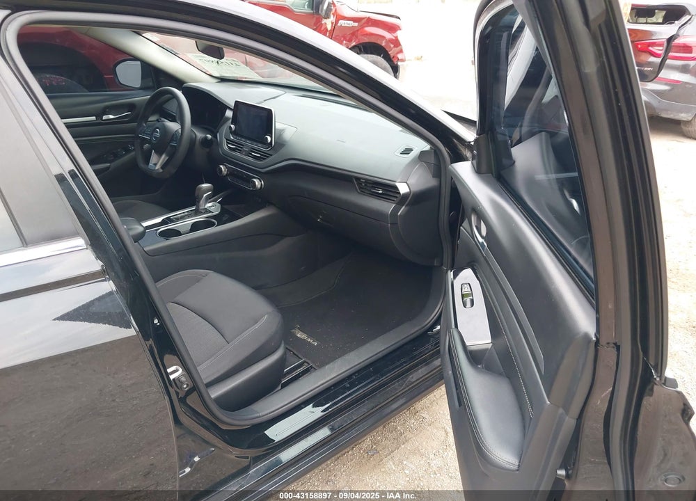 2021 NISSAN ALTIMA VIN: 1N4BL4DV0MN392537
