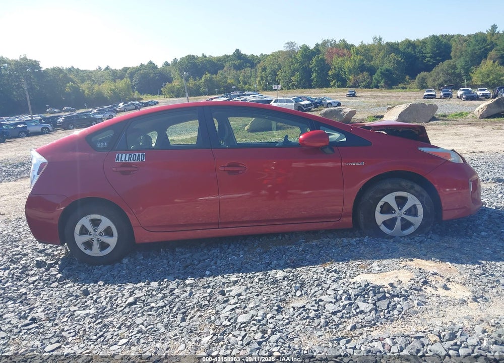2013 TOYOTA PRIUS TWO VIN: JTDKN3DU6D5637055