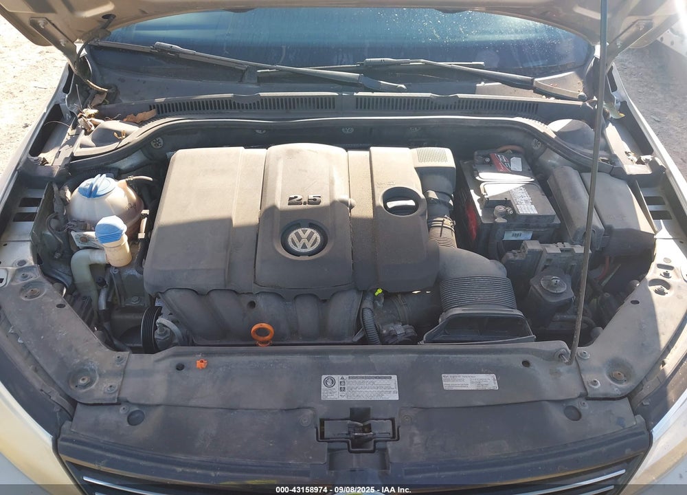 2013 VOLKSWAGEN JETTA VIN: 3VWDP7AJ5DM293620
