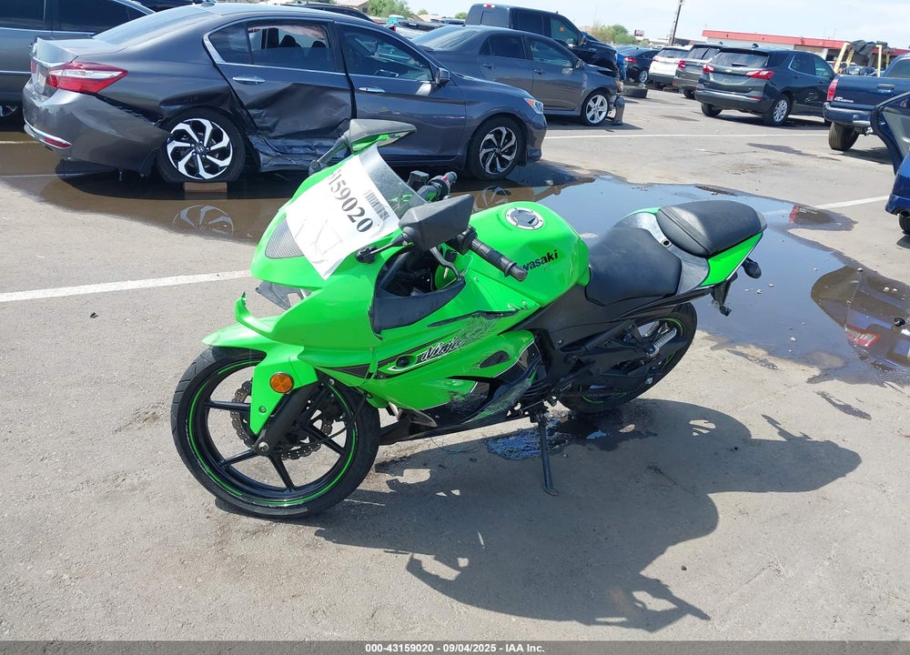 2011 KAWASAKI EX250 J VIN: JKAEXMJ14BDA78290