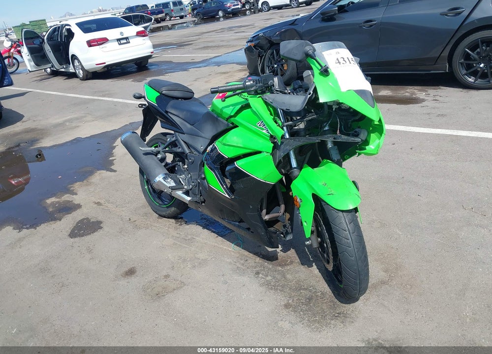 2011 KAWASAKI EX250 J VIN: JKAEXMJ14BDA78290