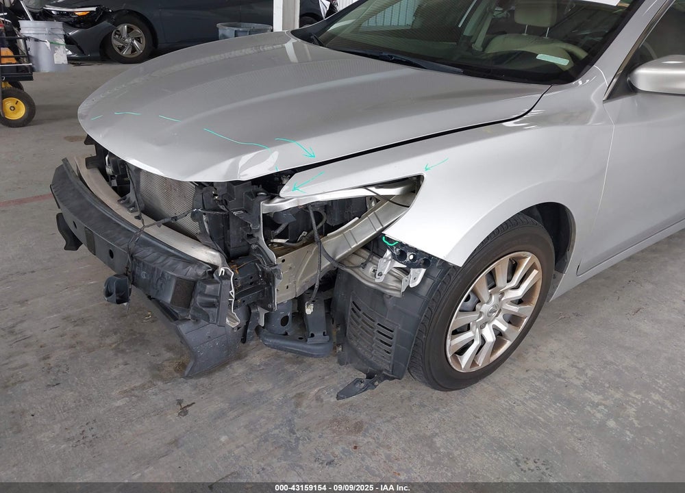 2017 NISSAN ALTIMA VIN: 1N4AL3AP0HN311683