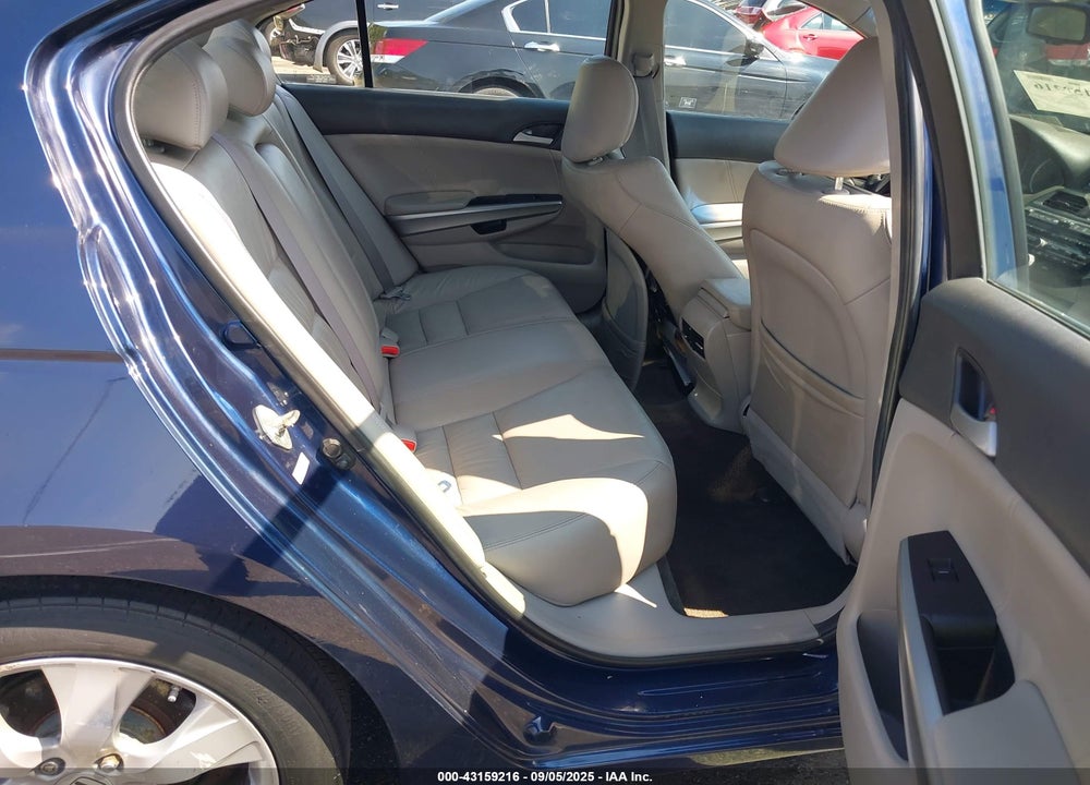 2010 HONDA ACCORD 2.4 EX-L VIN: 1HGCP2F85AA099915