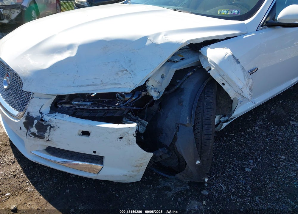 2014 JAGUAR XF VIN: SAJWJ0EF6E8U20442