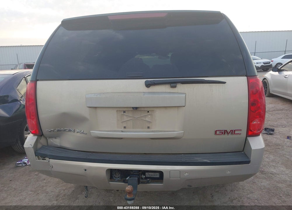 2008 GMC YUKON XL VIN: 1GKFC16J18R271488