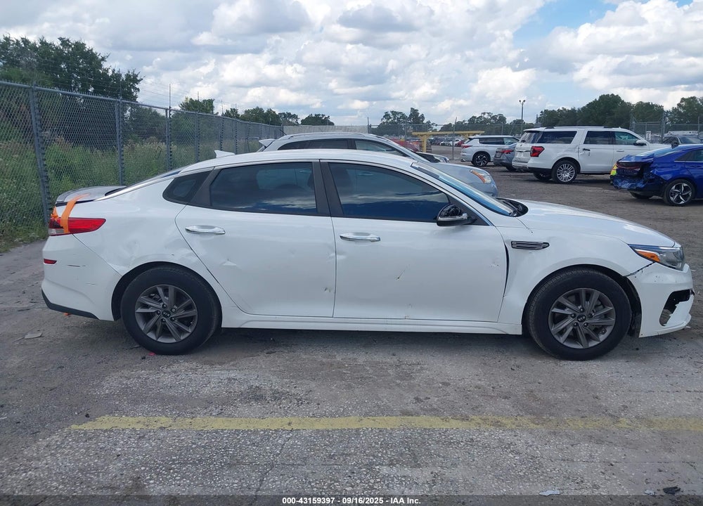 2020 KIA OPTIMA VIN: 5XXGT4L34LG431916