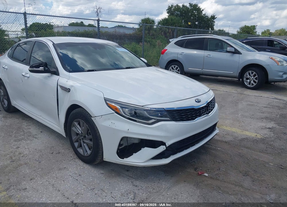 2020 KIA OPTIMA VIN: 5XXGT4L34LG431916