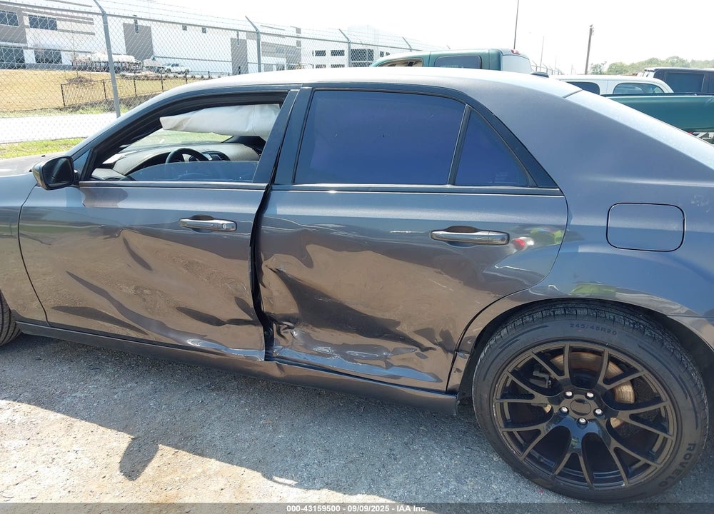 2014 CHRYSLER 300 VIN: 2C3CCABG8EH380877