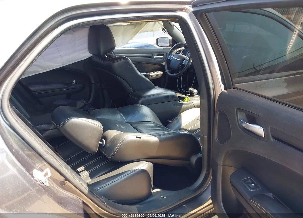 2014 CHRYSLER 300 VIN: 2C3CCABG8EH380877