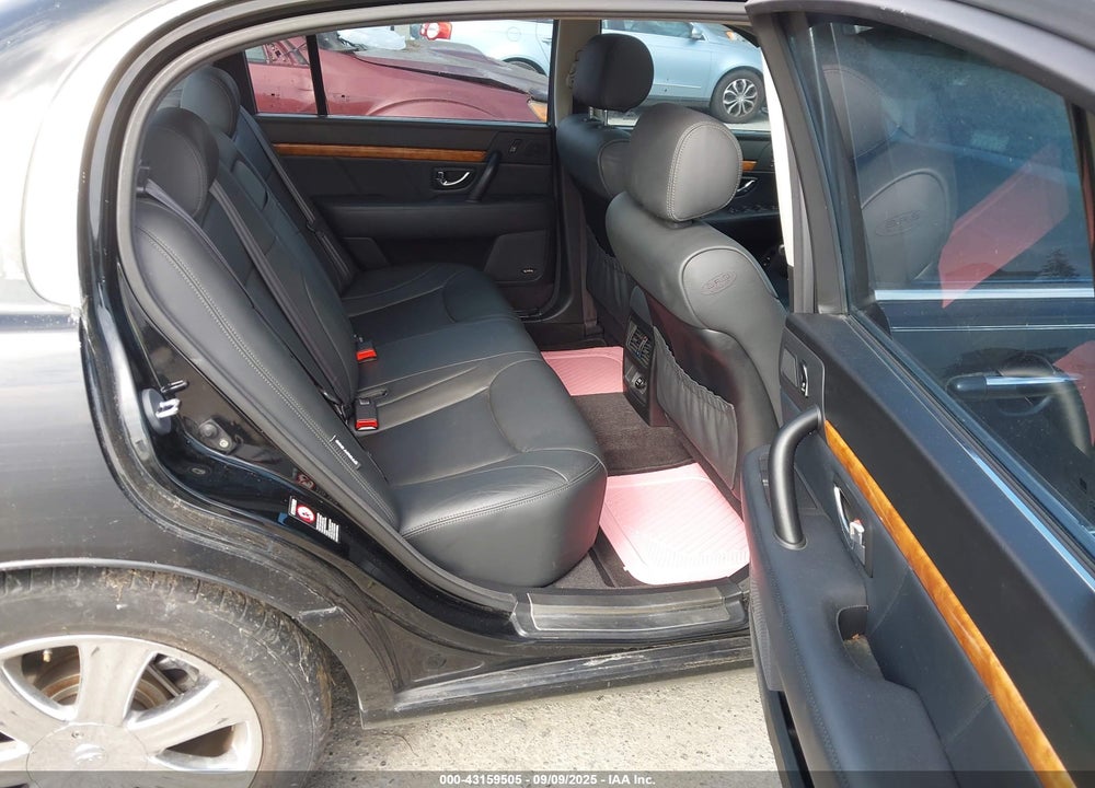 2005 KIA AMANTI VIN: KNALD124355070574