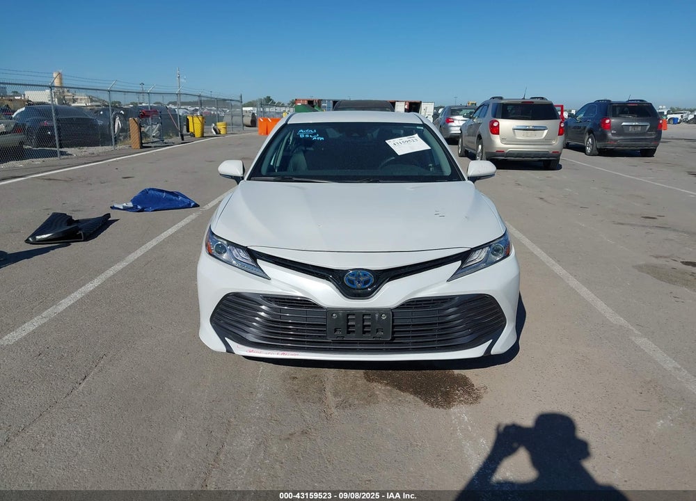 2019 TOYOTA CAMRY HYBRID XLE VIN: 4T1B21HK7KU519262