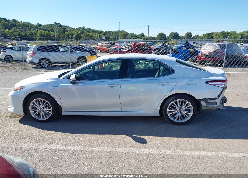 2019 TOYOTA CAMRY HYBRID XLE VIN: 4T1B21HK7KU519262
