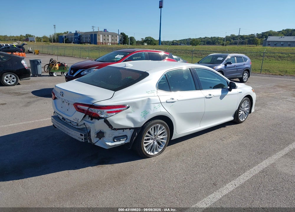2019 TOYOTA CAMRY HYBRID XLE VIN: 4T1B21HK7KU519262