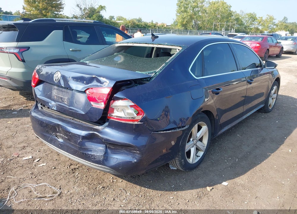 2012 VOLKSWAGEN PASSAT VIN: 1VWBP7A32CC096154