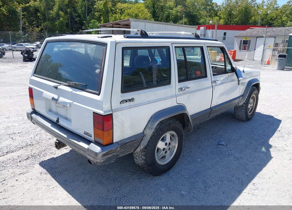 1992 JEEP CHEROKEE LAREDO VIN: 1J4FJ58S8NL245994