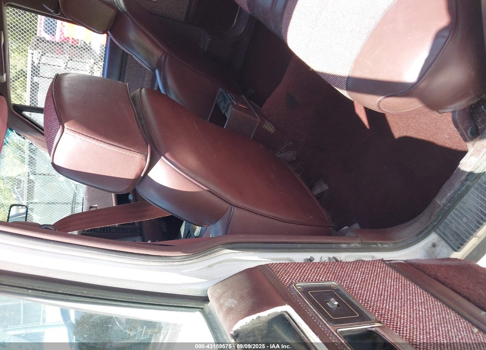 1992 JEEP CHEROKEE LAREDO VIN: 1J4FJ58S8NL245994