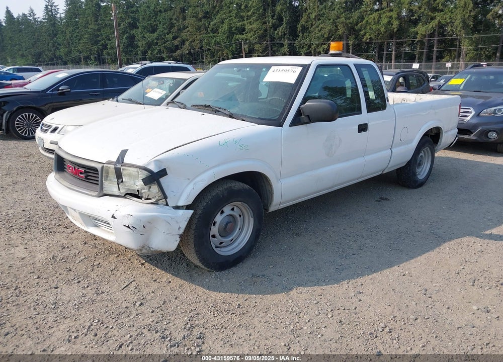 2002 GMC SONOMA SL VIN: 1GTCS19W928184881