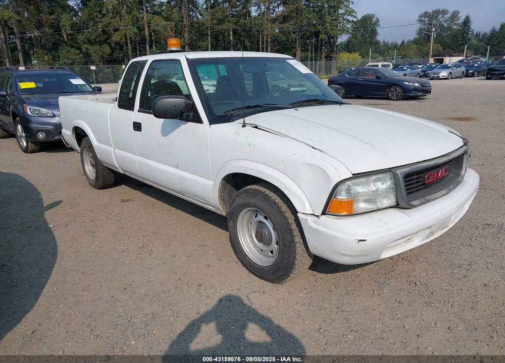 2002 GMC SONOMA SL VIN: 1GTCS19W928184881