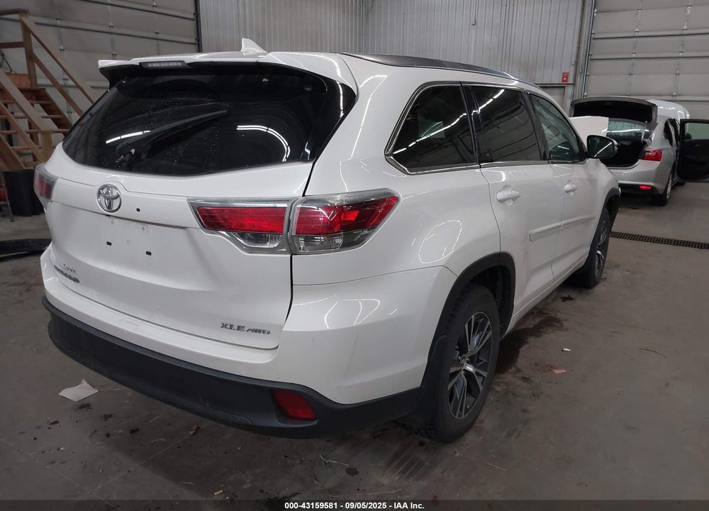 2016 TOYOTA HIGHLANDER XLE V6 VIN: 5TDJKRFH5GS349128