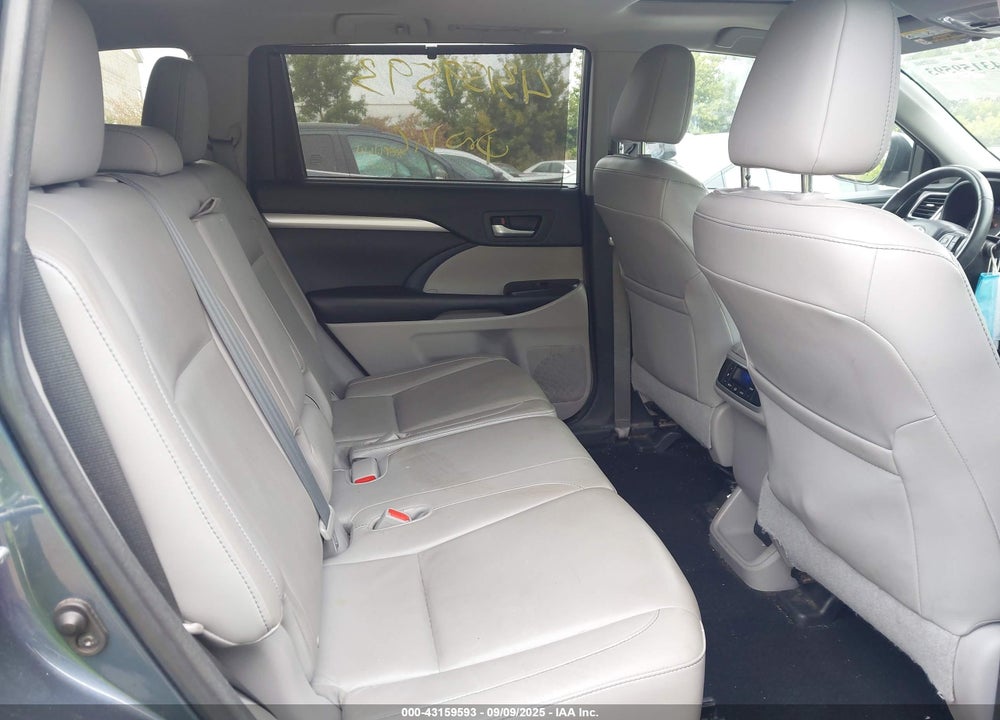 2016 TOYOTA HIGHLANDER XLE V6 VIN: 5TDJKRFH6GS233629
