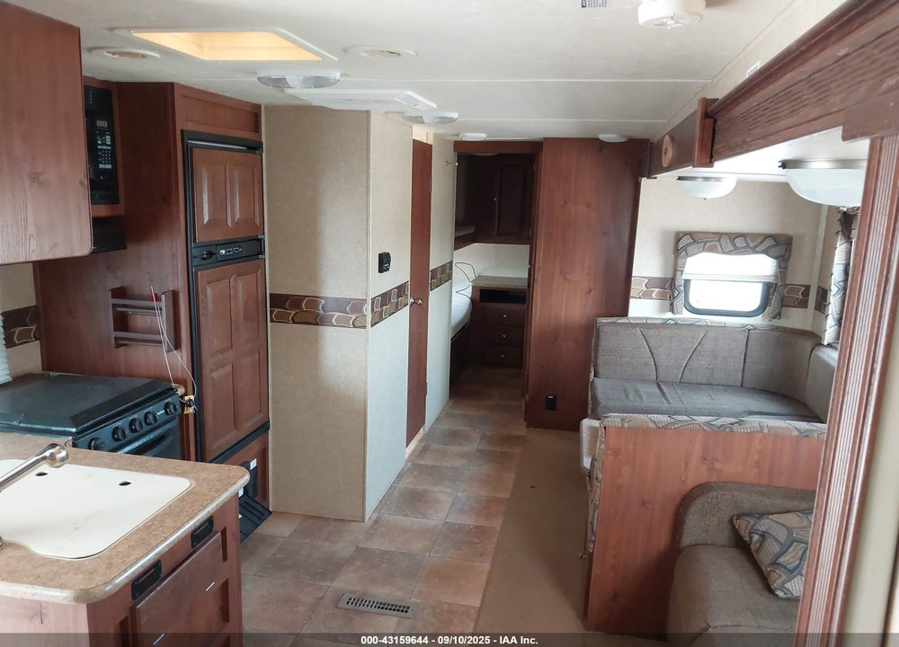 2012 ROCKWOOD SIGNATURE ULTRA LITE 8317SS TRAVEL TRAILER VIN: 4X4TRLH26C1839797