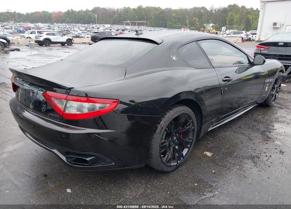 2015 MASERATI GRANTURISMO VIN: ZAM45VLA5F0144748