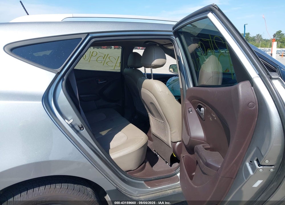 2015 HYUNDAI TUCSON VIN: KM8JU3AG3FU064312