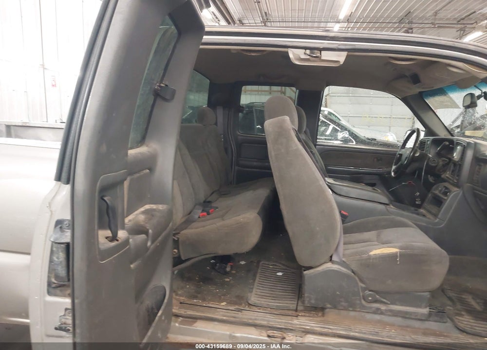2003 CHEVROLET SILVERADO 2500HD LS VIN: 1GCHK29193E117684