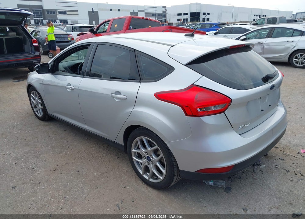 2015 FORD FOCUS VIN: 1FADP3K2XFL304138