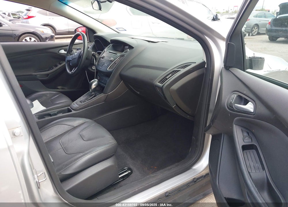 2015 FORD FOCUS VIN: 1FADP3K2XFL304138