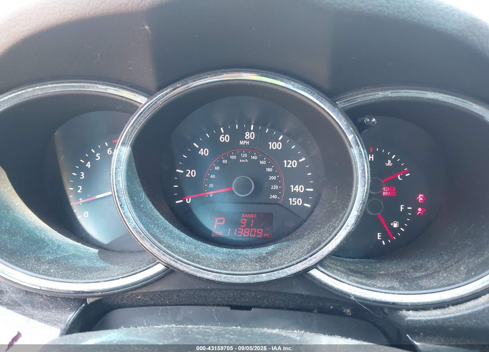 2011 KIA SORENTO LX VIN: 5XYKTCA12BG064983