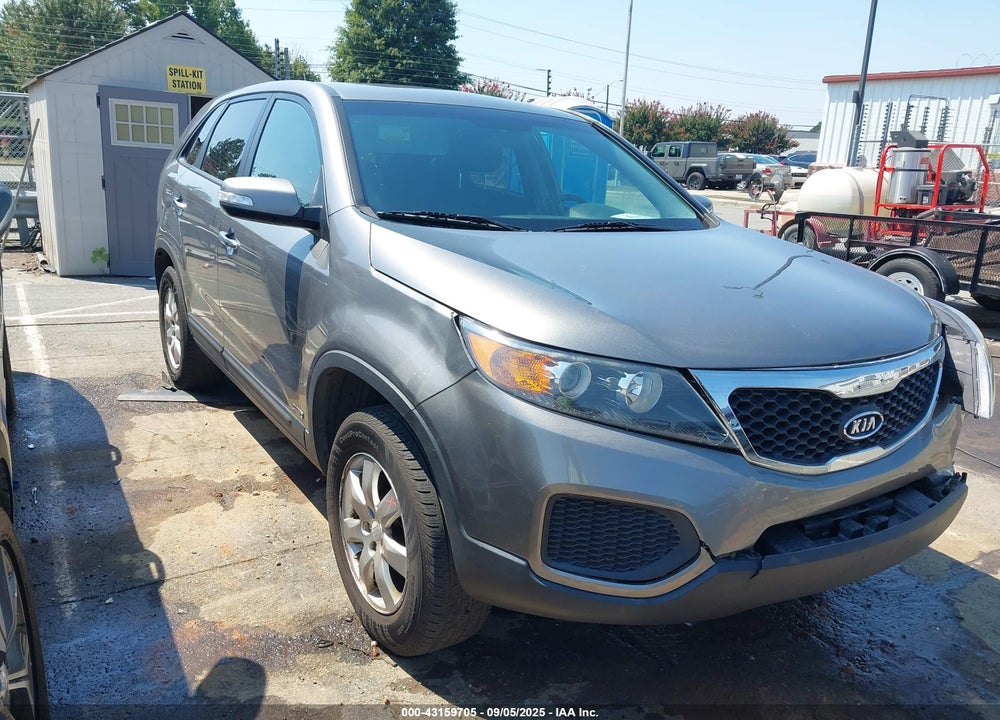 2011 KIA SORENTO LX VIN: 5XYKTCA12BG064983