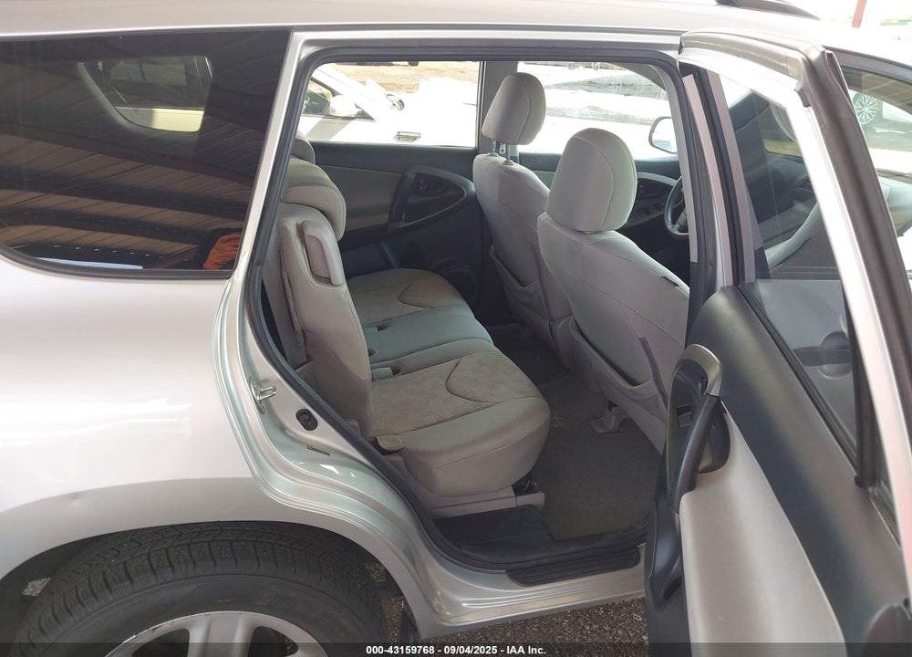 2011 TOYOTA RAV4 VIN: 2T3ZF4DV5BW072197