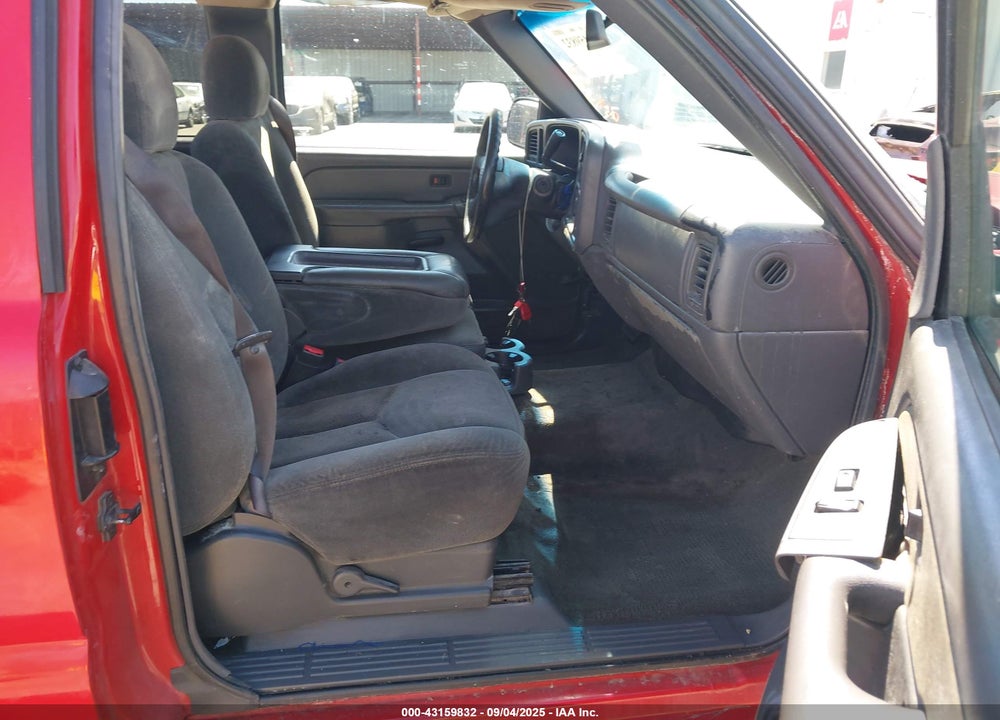 2003 CHEVROLET SILVERADO 1500 LS VIN: 2GCEC19V331411497