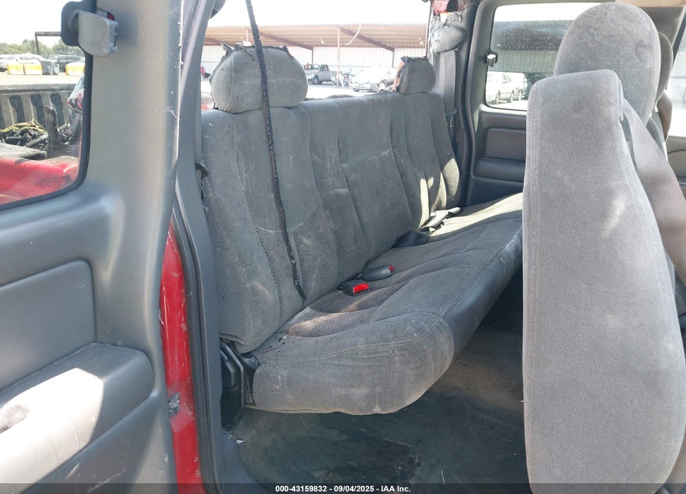 2003 CHEVROLET SILVERADO 1500 LS VIN: 2GCEC19V331411497